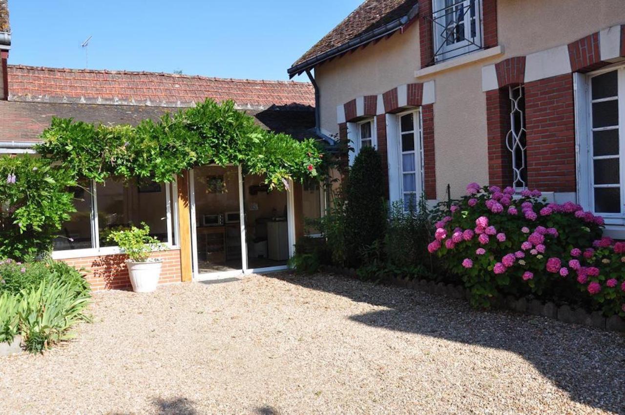 La Petite Tuilerie Hotel Villefranche-sur-Cher Kültér fotó